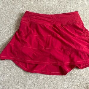 SIZE 4 Lululemon Pace Rival Mid Rise Skirt (red)